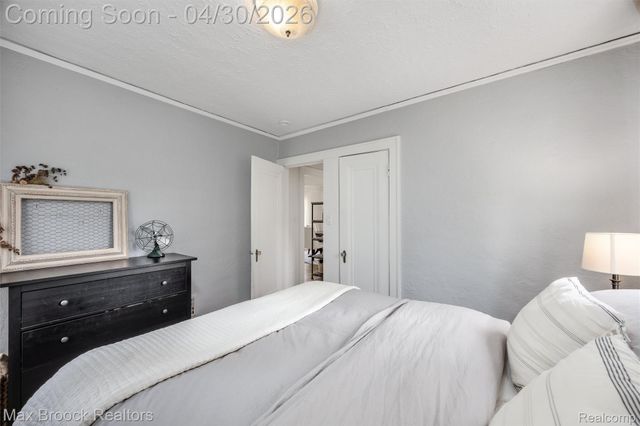 429 W Drayton Street, Ferndale, MI 48220