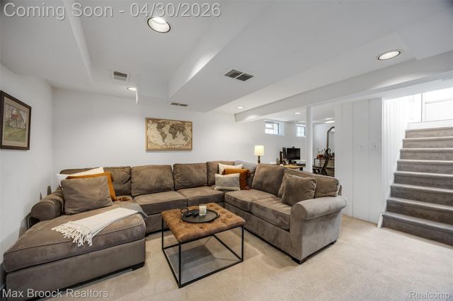 429 W Drayton Street, Ferndale, MI 48220