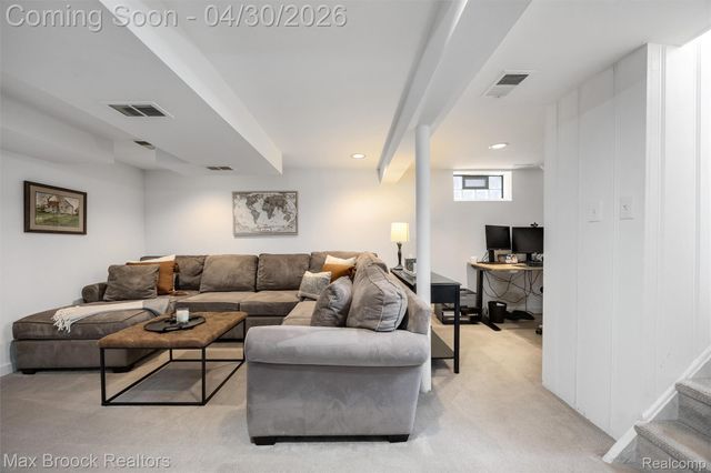 429 W Drayton Street, Ferndale, MI 48220