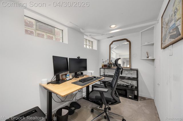 429 W Drayton Street, Ferndale, MI 48220