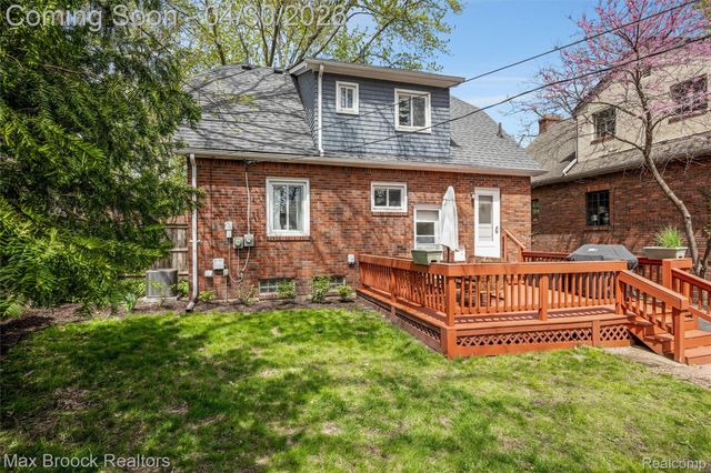 429 W Drayton Street, Ferndale, MI 48220