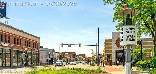 429 W Drayton Street, Ferndale, MI 48220