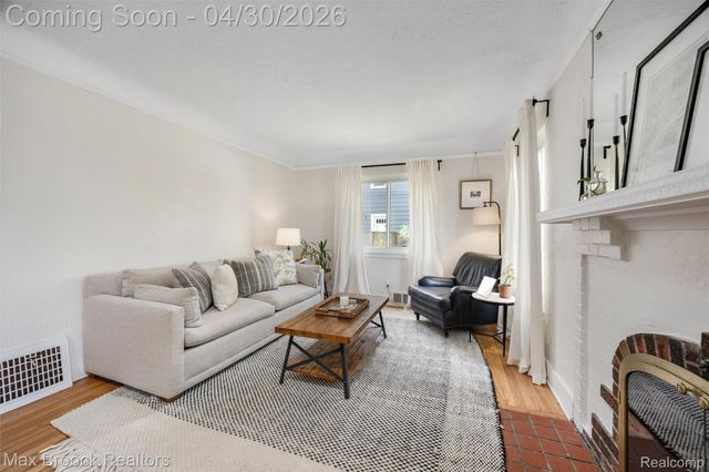 429 W Drayton Street, Ferndale, MI 48220