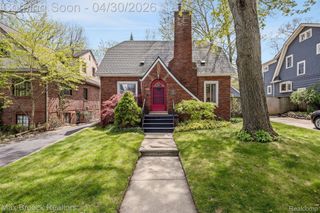 429 W Drayton Street, Ferndale, MI 48220