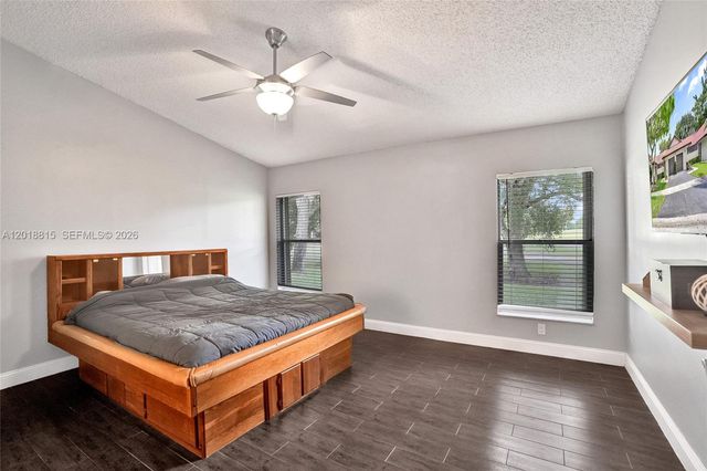 9011 NW 61st St, Tamarac, FL 33321