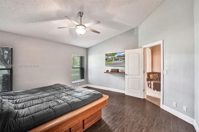 9011 NW 61st St, Tamarac, FL 33321