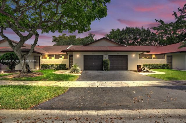 9011 NW 61st St, Tamarac, FL 33321
