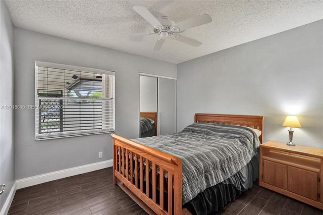 9011 NW 61st St, Tamarac, FL 33321