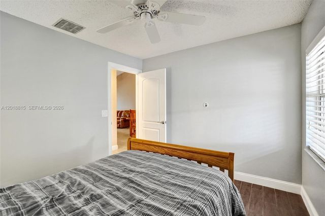 9011 NW 61st St, Tamarac, FL 33321