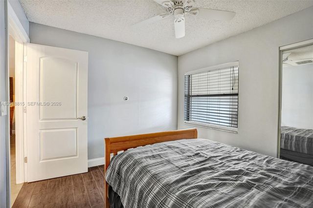 9011 NW 61st St, Tamarac, FL 33321