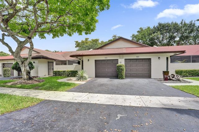 9011 NW 61st St, Tamarac, FL 33321
