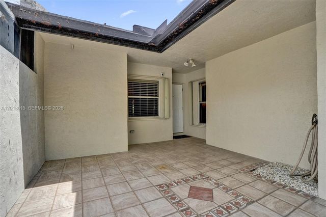 9011 NW 61st St, Tamarac, FL 33321