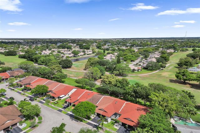 9011 NW 61st St, Tamarac, FL 33321