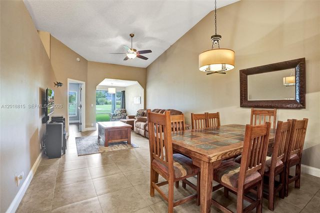 9011 NW 61st St, Tamarac, FL 33321