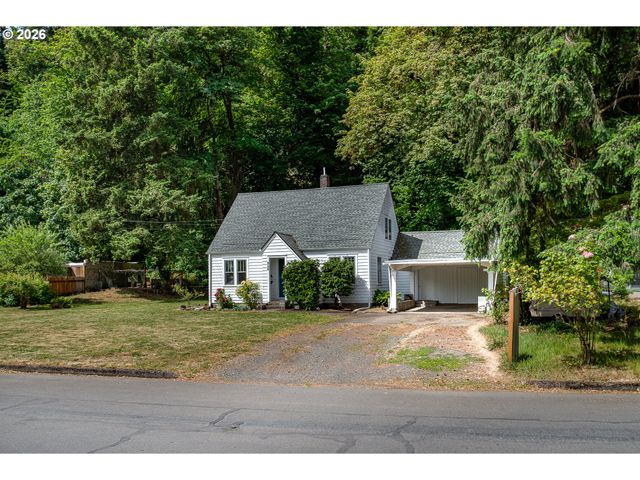 956 KELLY Blvd, Springfield, OR 97477