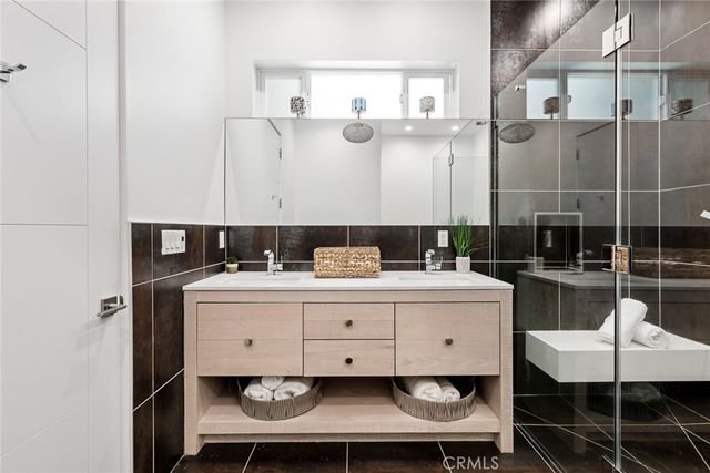 12606 Emelita Street, Valley Village, CA 91607