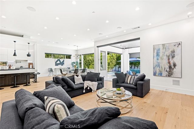 12606 Emelita Street, Valley Village, CA 91607