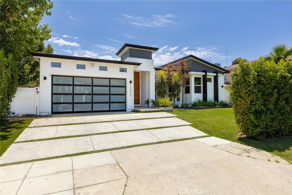 12606 Emelita Street, Valley Village, CA 91607