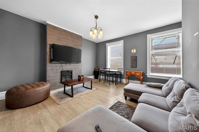 1468 E Warne Avenue, St Louis, MO 63107