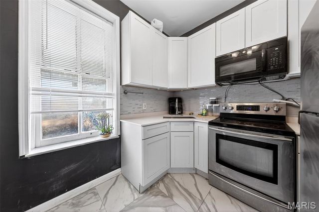 1468 E Warne Avenue, St Louis, MO 63107