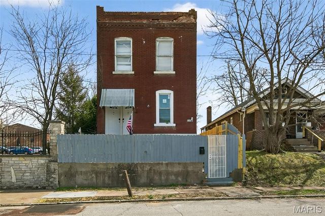 1468 E Warne Avenue, St Louis, MO 63107