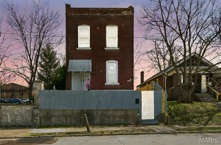 1468 E Warne Avenue, St Louis, MO 63107
