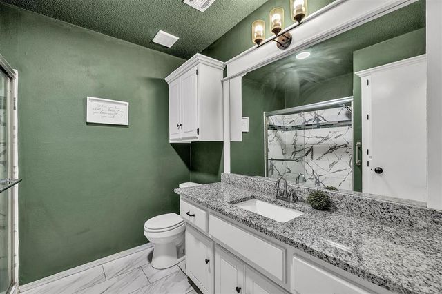 10208 Bradford Way, Yukon, OK 73099