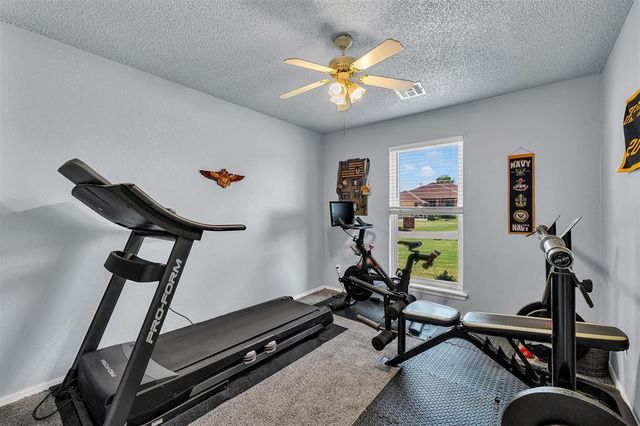10208 Bradford Way, Yukon, OK 73099