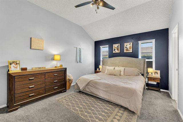 10208 Bradford Way, Yukon, OK 73099