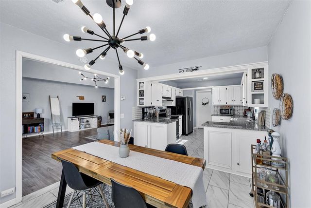 10208 Bradford Way, Yukon, OK 73099