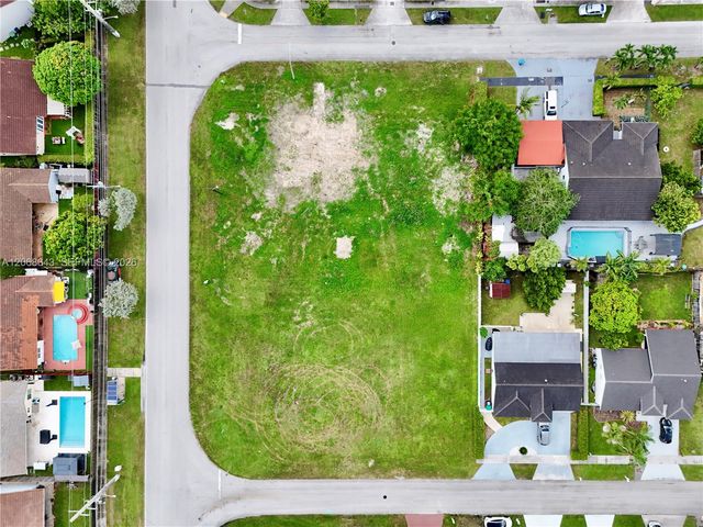 17340 SW 147th Avenue, Miami, FL 33187