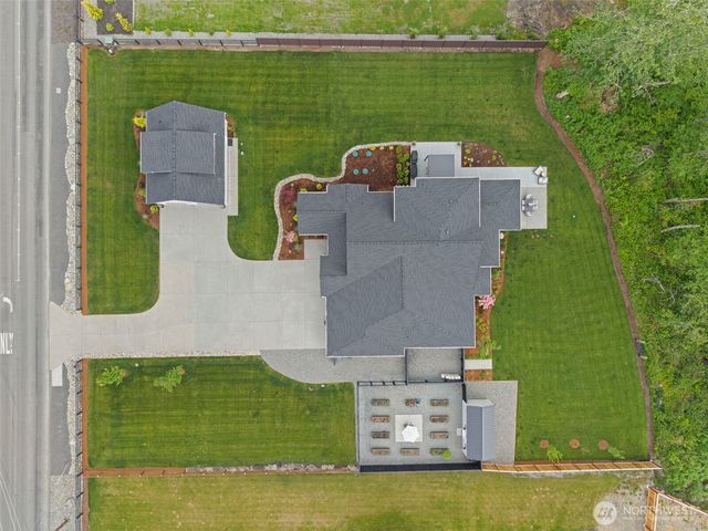 12055 Mundy Loss Road E, Buckley, WA 98321