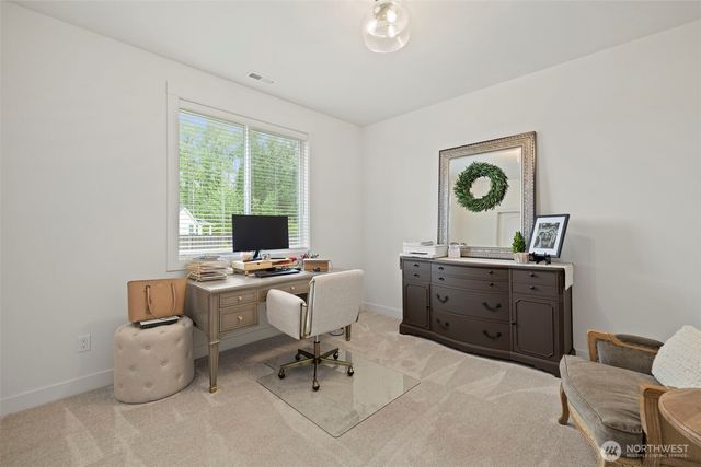 12055 Mundy Loss Road E, Buckley, WA 98321