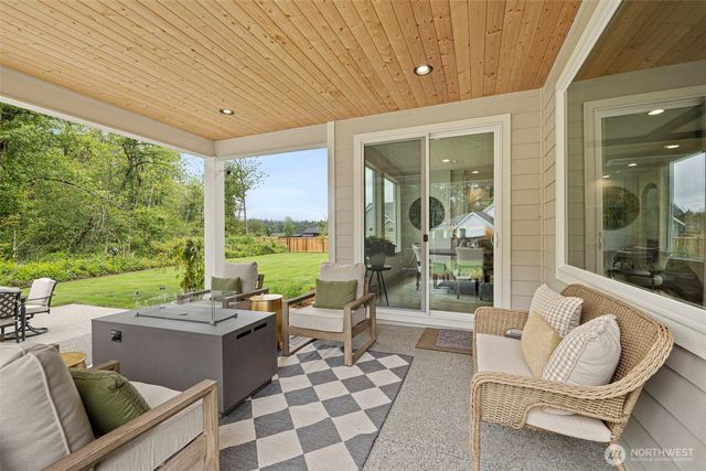 12055 Mundy Loss Road E, Buckley, WA 98321