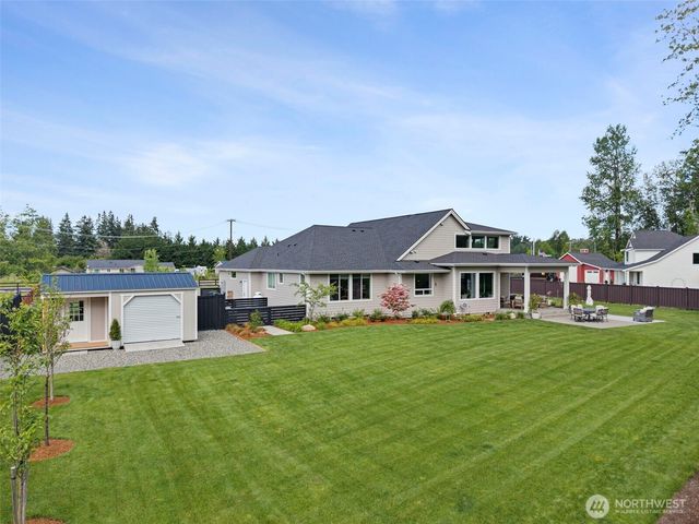 12055 Mundy Loss Road E, Buckley, WA 98321