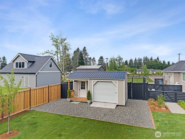12055 Mundy Loss Road E, Buckley, WA 98321