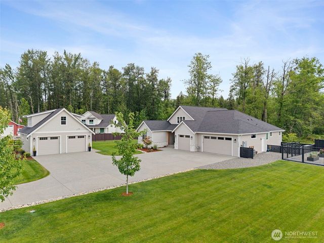 12055 Mundy Loss Road E, Buckley, WA 98321