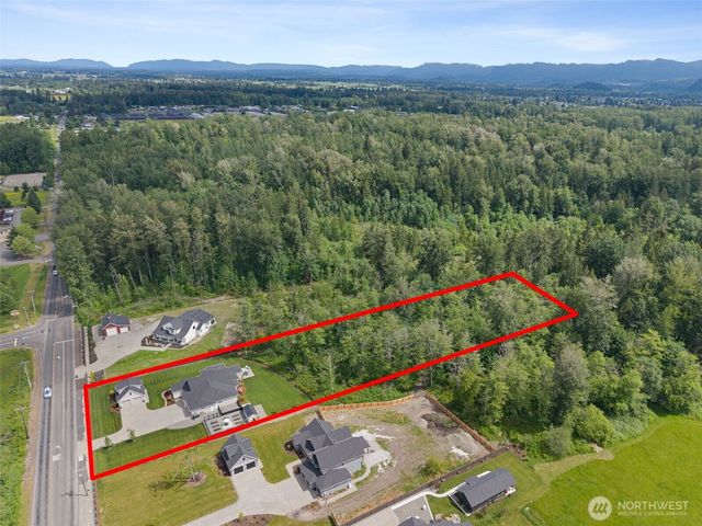 12055 Mundy Loss Road E, Buckley, WA 98321