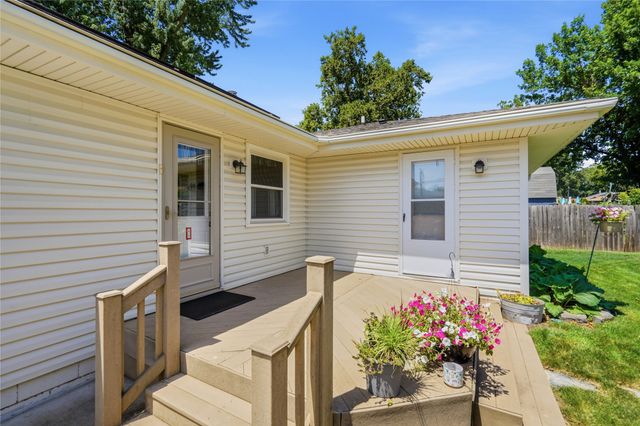6671 NW 4th Court, Des Moines, IA 50313