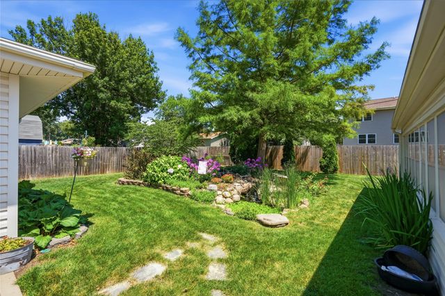 6671 NW 4th Court, Des Moines, IA 50313