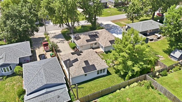 6671 NW 4th Court, Des Moines, IA 50313