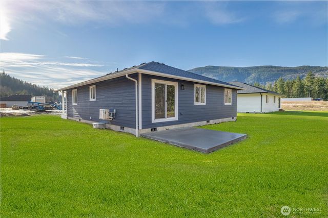 6494 Watson Loop, Maple Falls, WA 98266