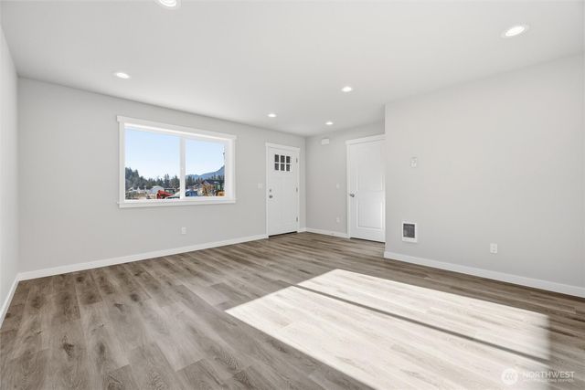 6494 Watson Loop, Maple Falls, WA 98266