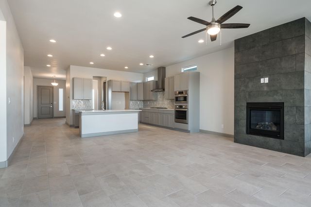 1021 Aleen Road SE, Rio Rancho, NM 87124