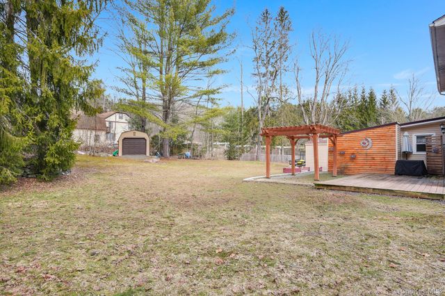 11 Gale Road, Mongaup Valley, NY 12762