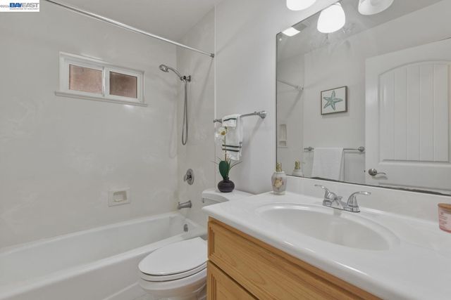 3454 Baumberg Ave, Hayward, CA 94545