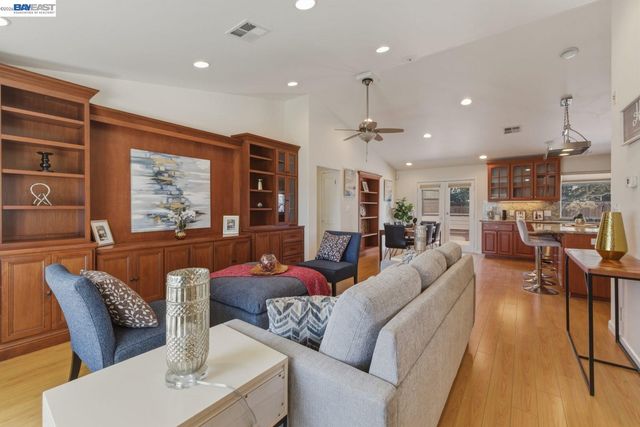 3454 Baumberg Ave, Hayward, CA 94545