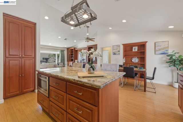 3454 Baumberg Ave, Hayward, CA 94545