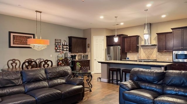 7287 W Browning Avenue, Fresno, CA 93723