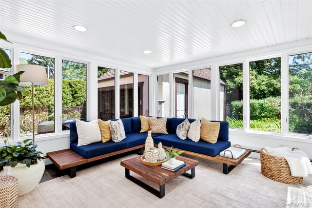 3 Brompton Road, Garden City, NY 11530